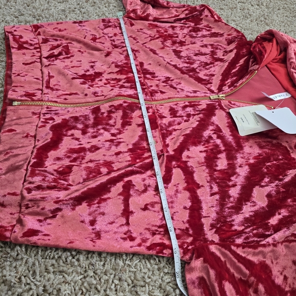 Fabletics Crushed Velour Zip Up Hoodie Strawberry Red - Small - Picture 7 of 8